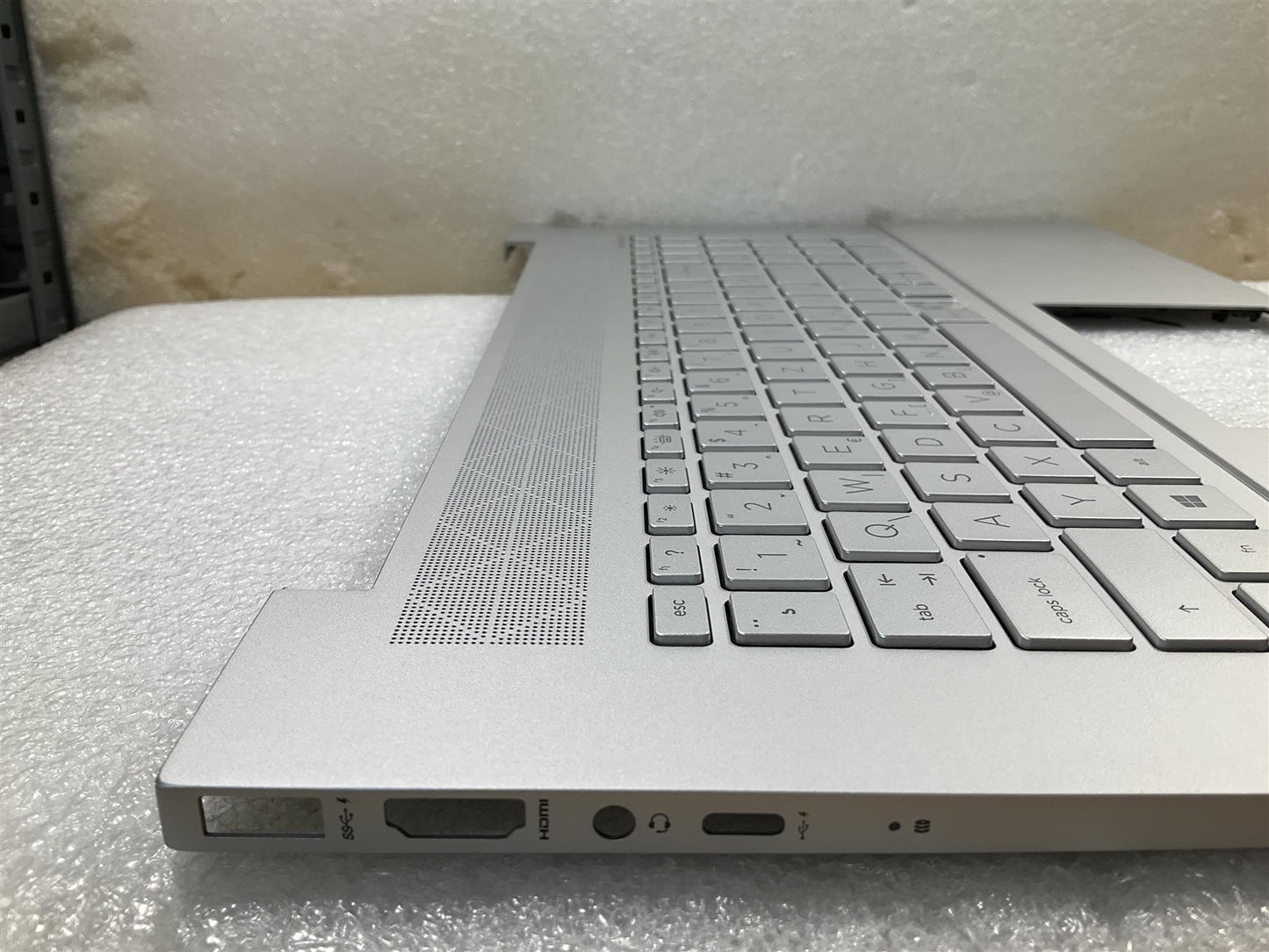 HP 17-CG 17T-CG L92316-BA1 L87983-BA1 Slovenia Slovenian Keyboard Palmrest NEW