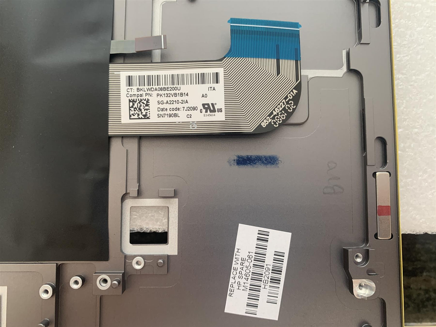 HP ZBook Studio G8 M14605-061 Italian Eyetie Keyboard Italy Palmrest UMA NEW