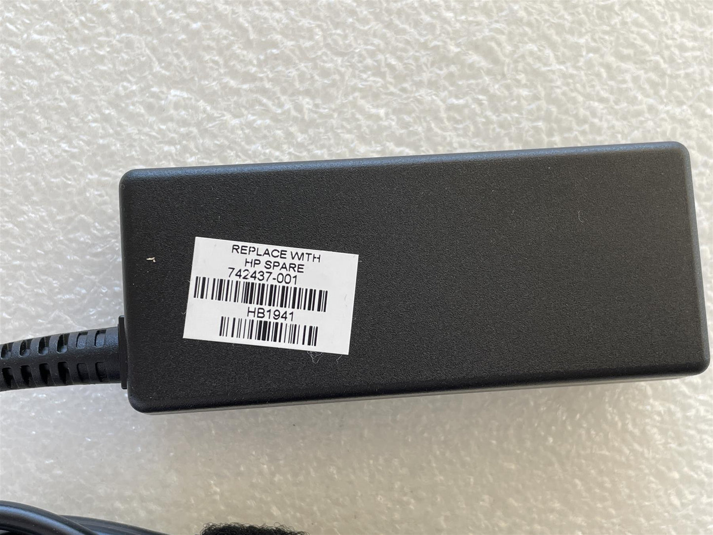 HP 742437-001 742314-002 19.5V 45W AC Power Charger Adapter HSTNN-CA41 NEW