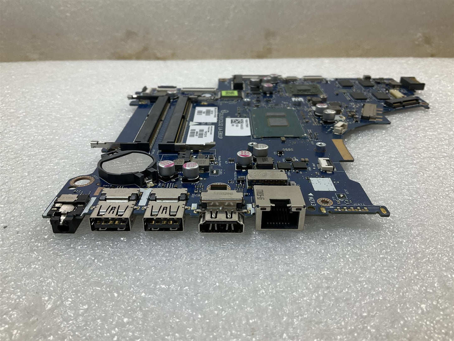 HP 250 G6 15-BS 15-BW 928640-601 924757-601 Intel I7-7500U 2GB DSC Motherboard