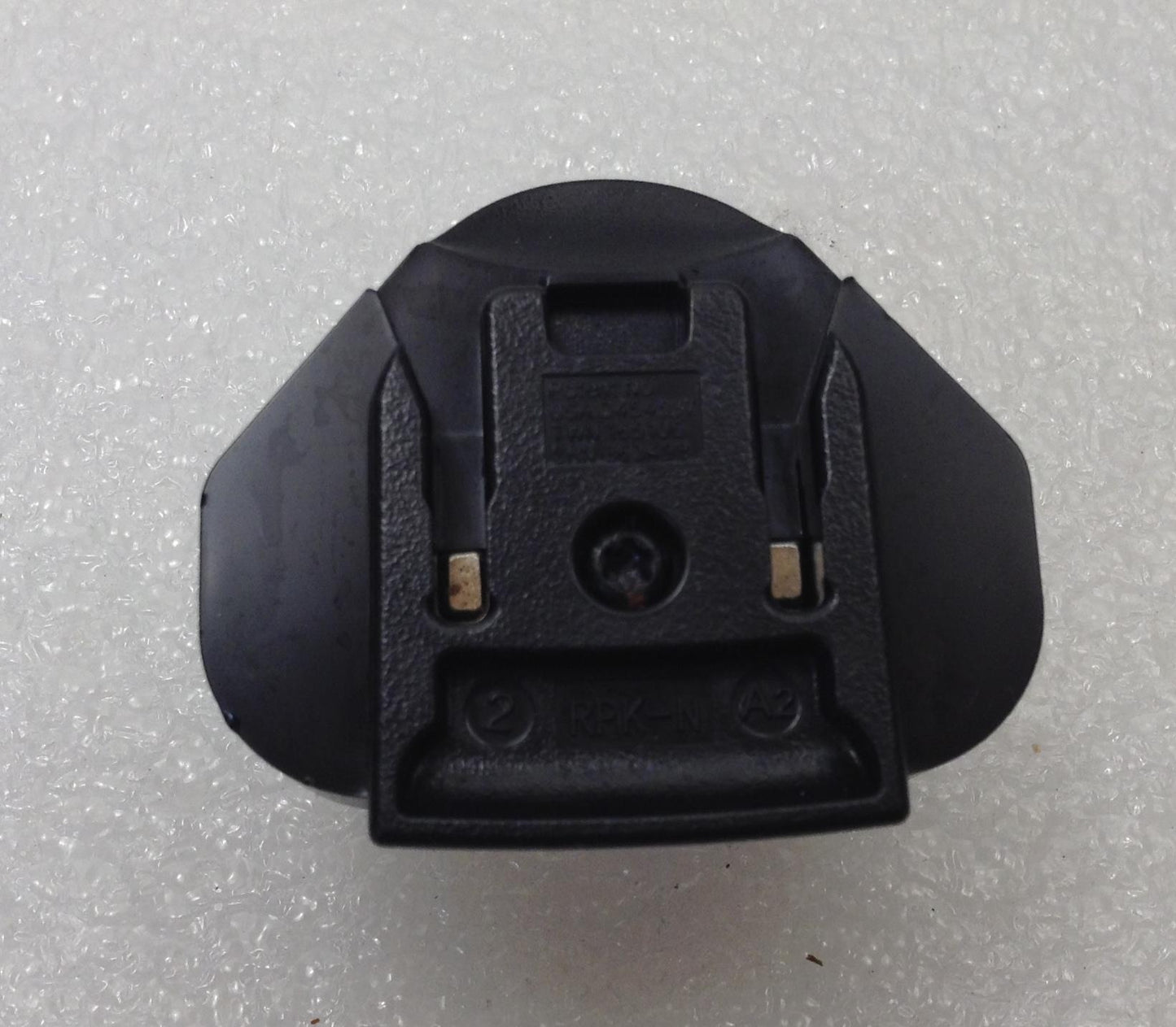 100x HP D454537 RPK-N UK Plug Pin 412198-031 Genuine Wall Clip NEW