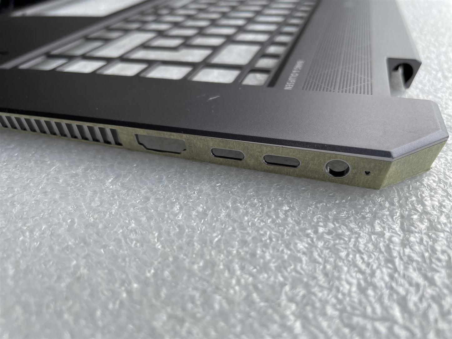 HP ZBook Studio G5 L30669 L30668 Palmrest L ENTER Key TOP COVER NO Keyboard NEW