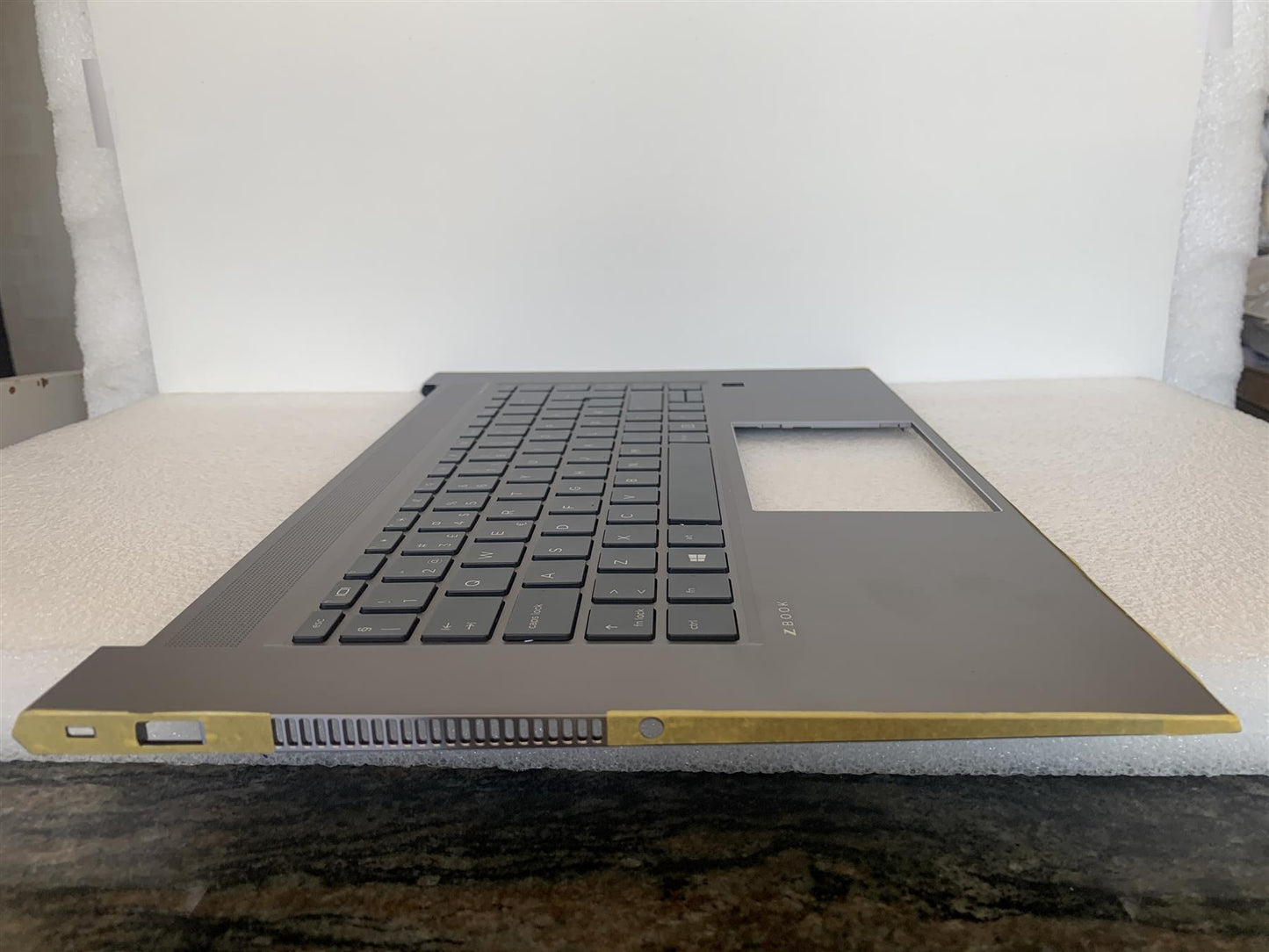 HP ZBook Studio G8 M14608-091 Norwegian Keyboard Norway Norse Palmrest RTX DSC
