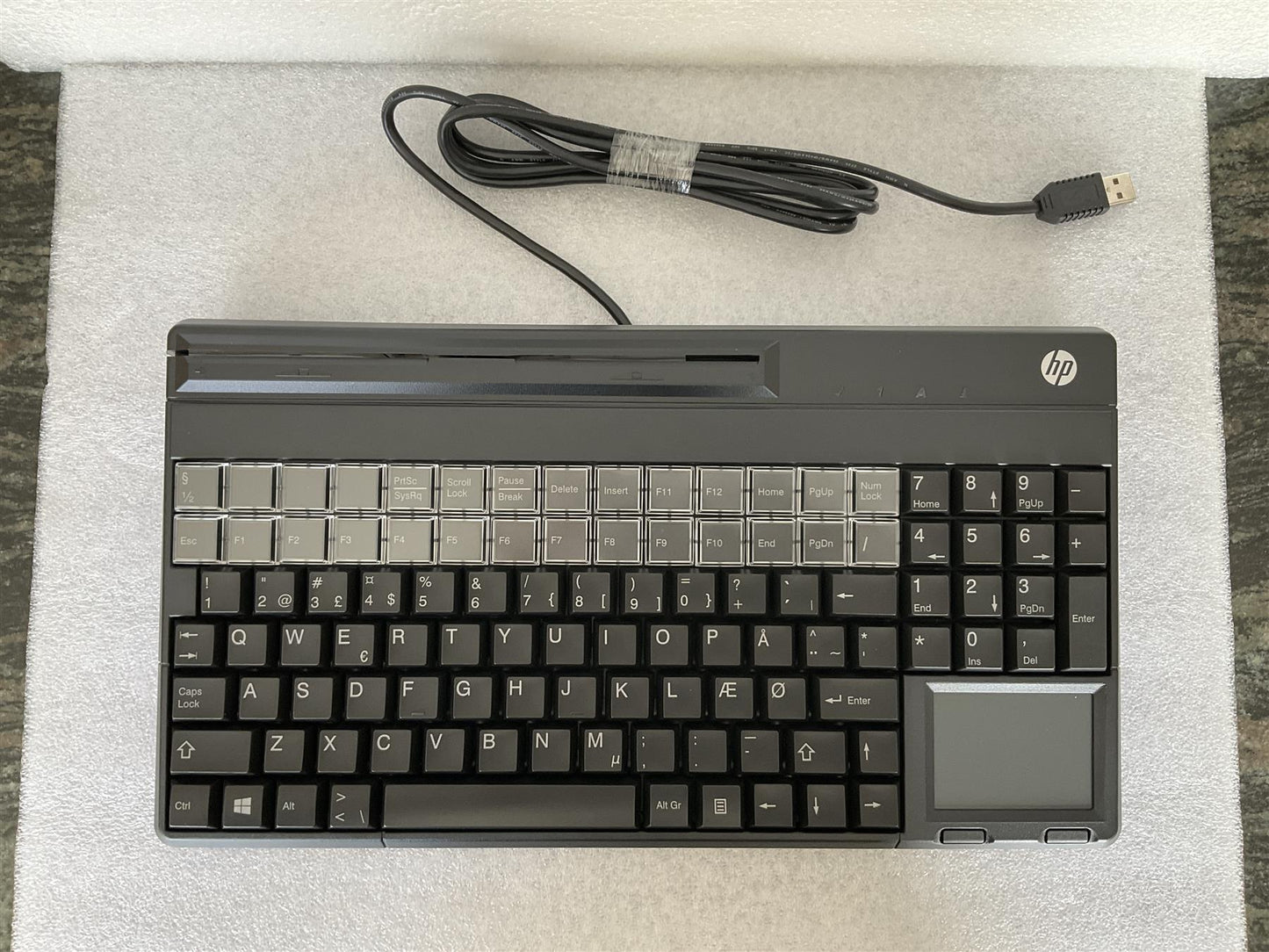 HP POS 862587-081 863544-081 Danish Danca USB Keyboard Magnetic Stripe Reader