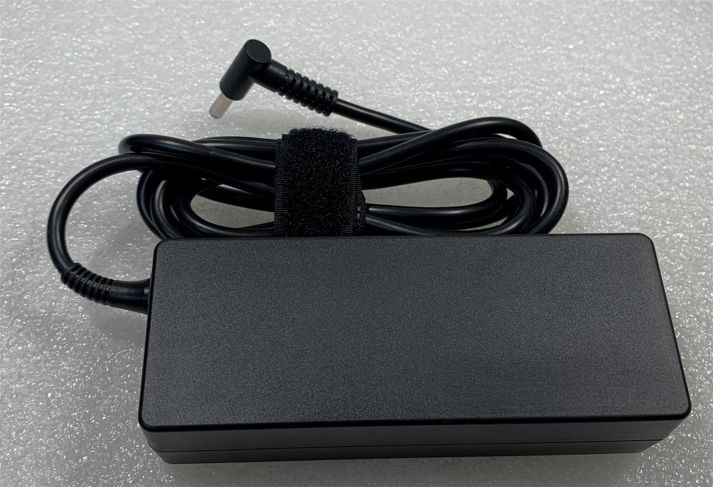 HP 714635-850 Charger Adapter 65W AC Adapter nPFC With Power Cable NEW
