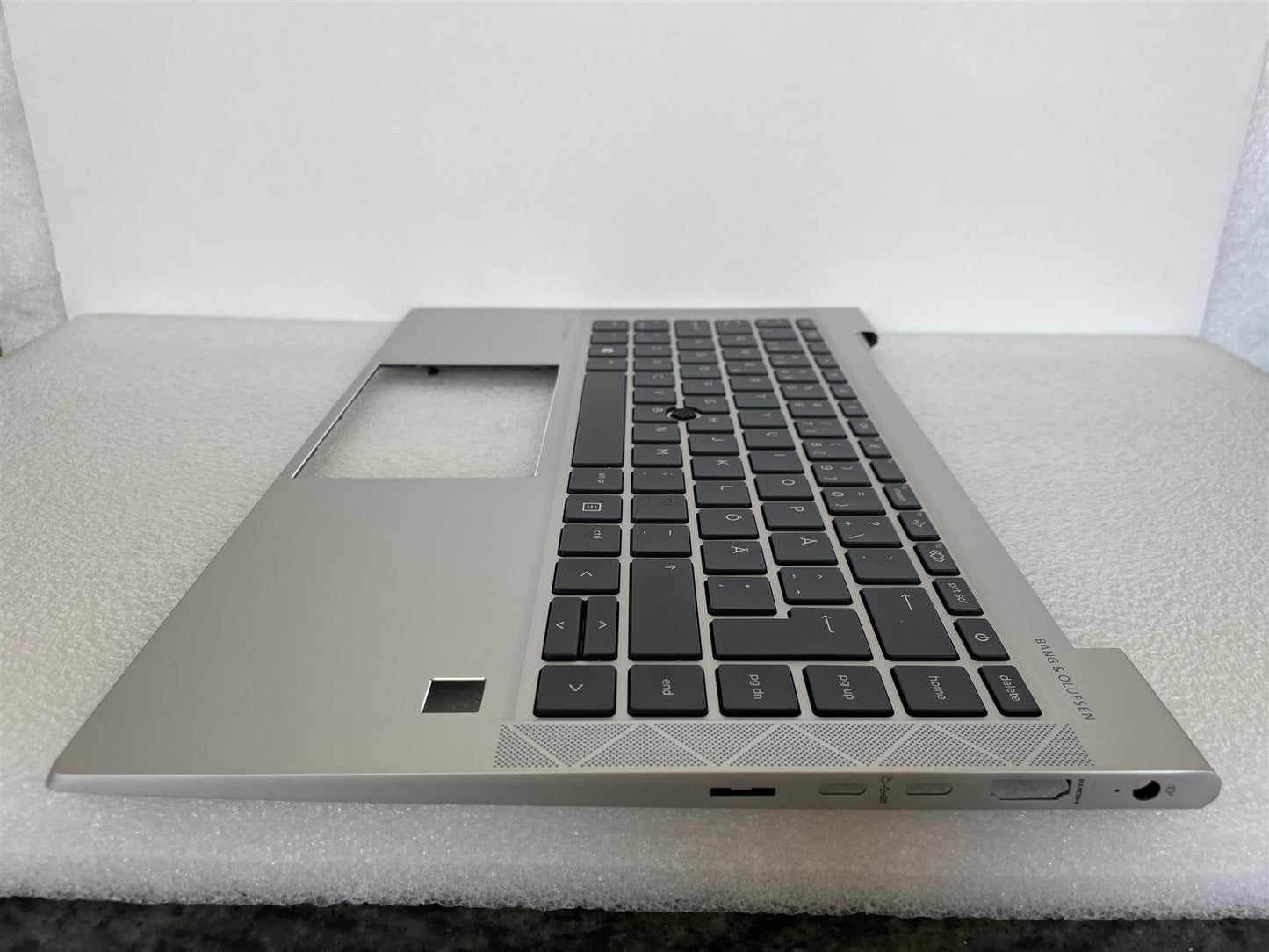 HP EliteBook 845 G7 M15209-B71 Swedish Finnish Keyboard Palmrest Sweden Finland