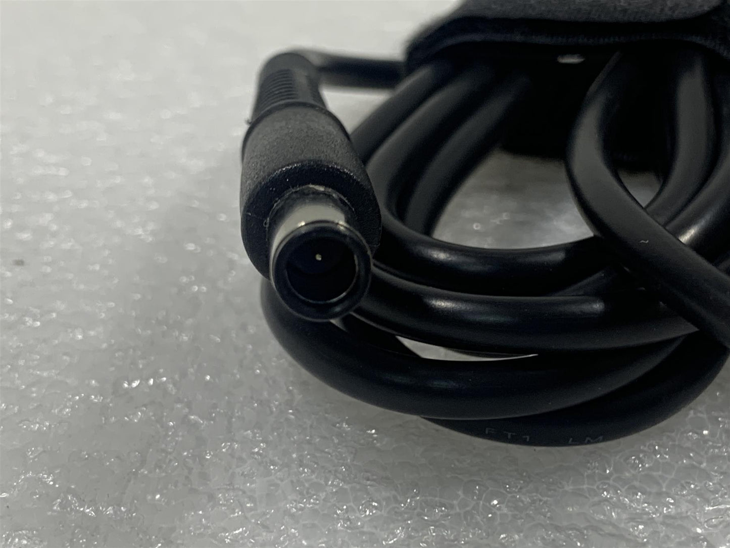 A102 - HP L11828-001 902990-001 TPC-LA58 65W Power AC Adapter Charger PA-1650-39HC NEW