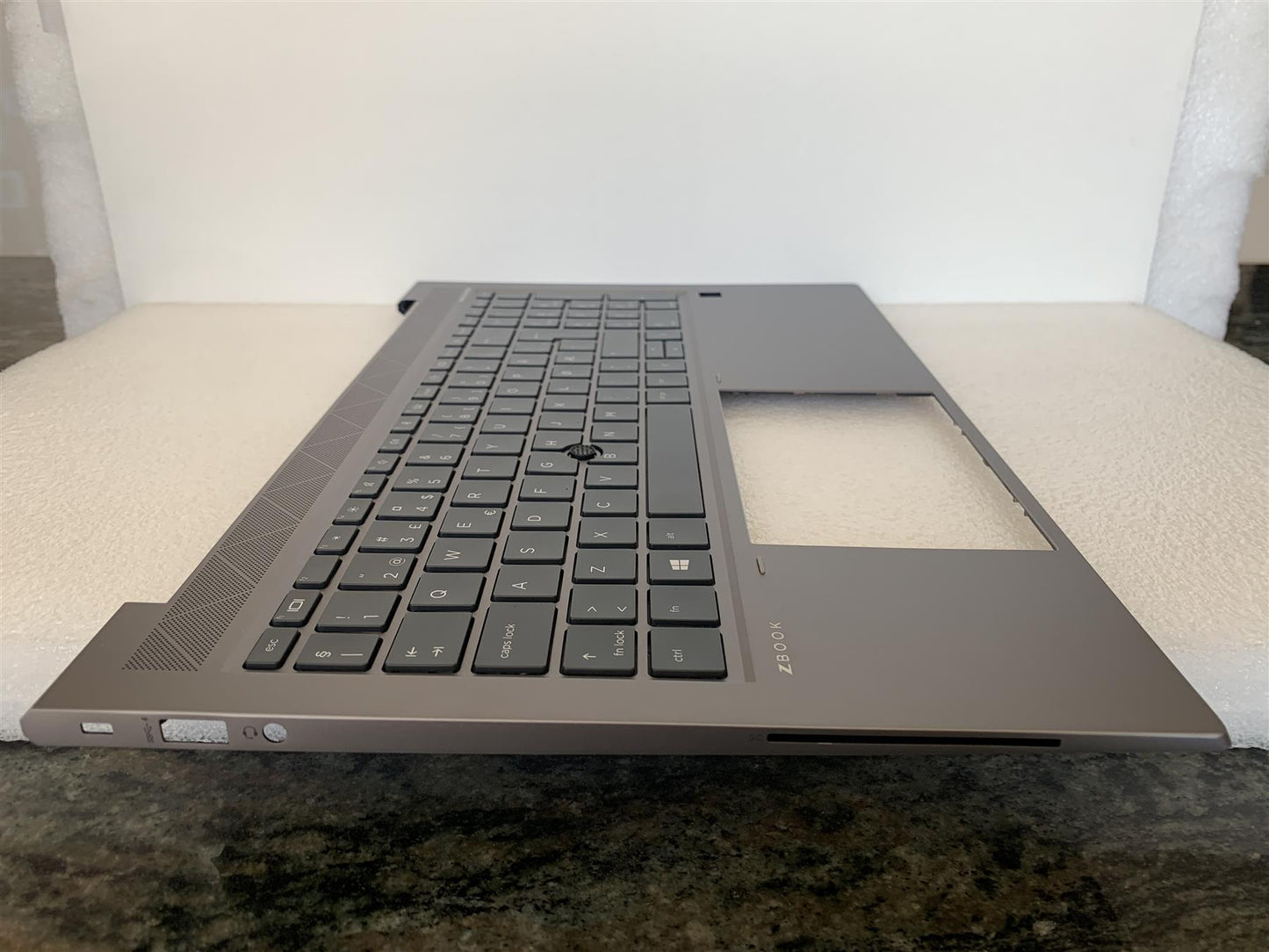 HP Zbook Firefly 15 G7 M07494-091 Norwegian Keyboard Norway Norse Palmrest NEW
