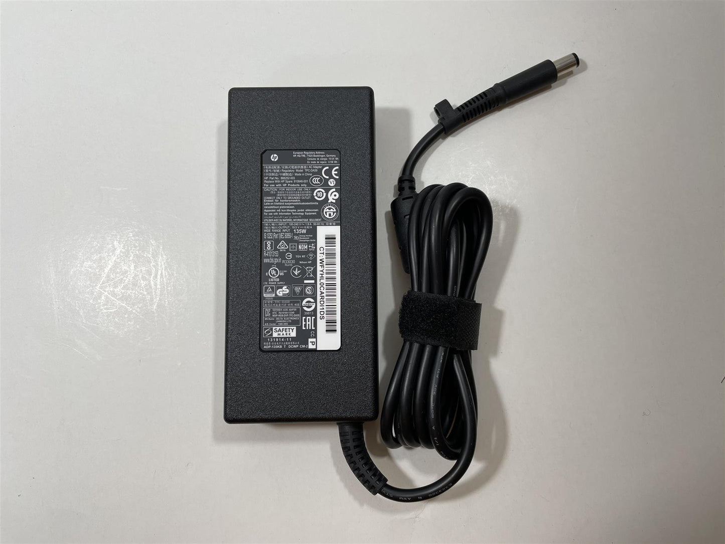 HP 648964-001 866252-003 910846-001 TPC-DA59 19.5V 135W AC Power Adapter Charger