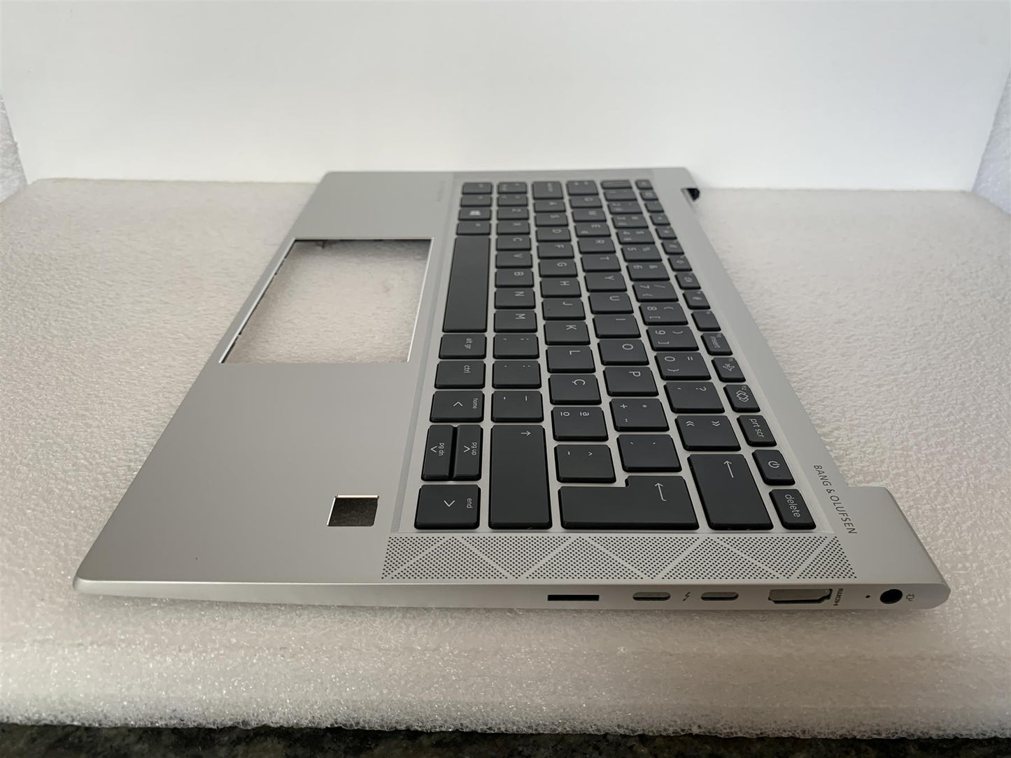 HP EliteBook 830 G7 M08700-131 Portuguese Keyboard Portugal Palmrest Genuine NEW