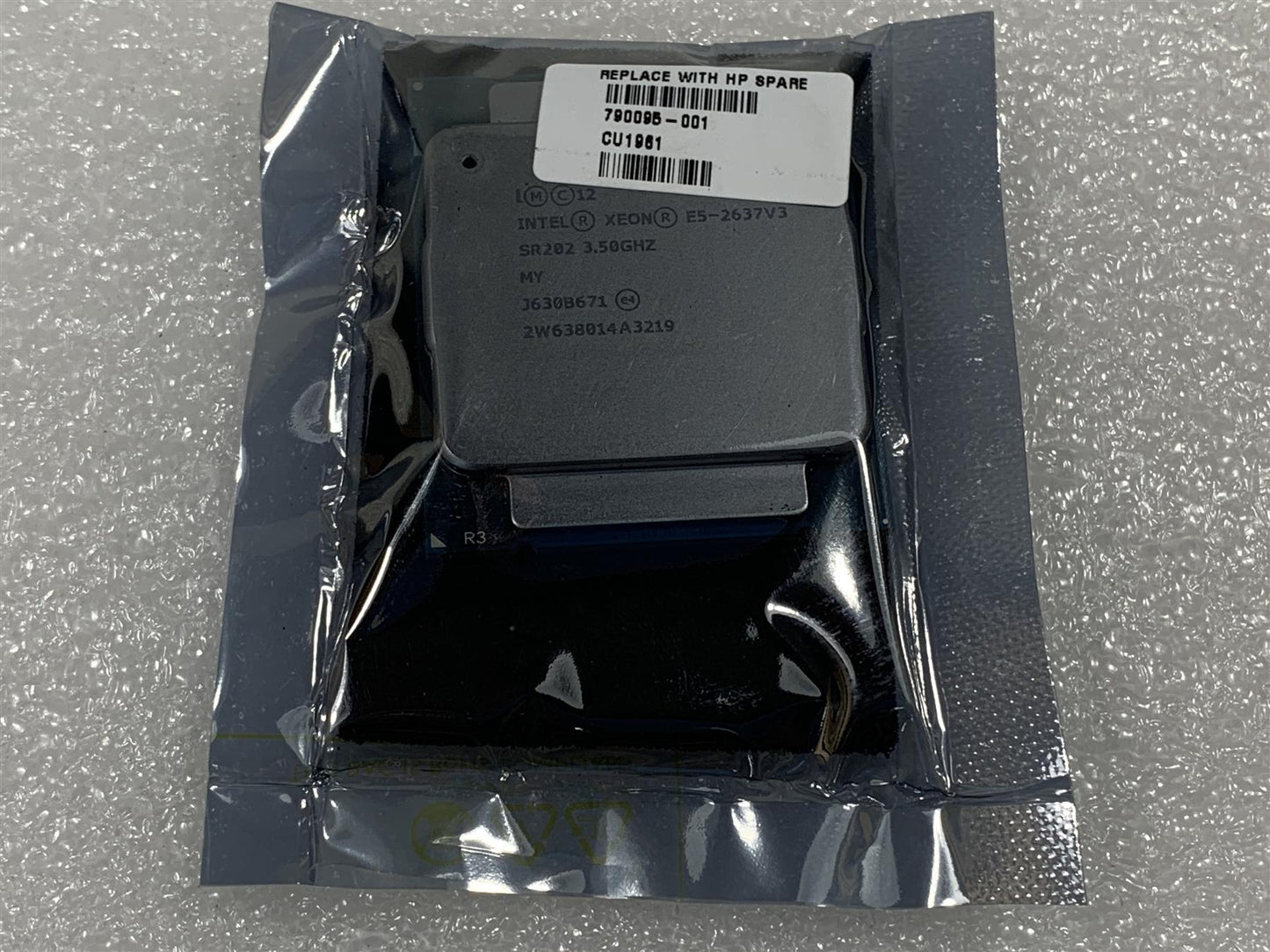 HP 790095-001 Intel Xeon Processor CPU SR202 3.50GHz E5-2637 V3 Genuine NEW