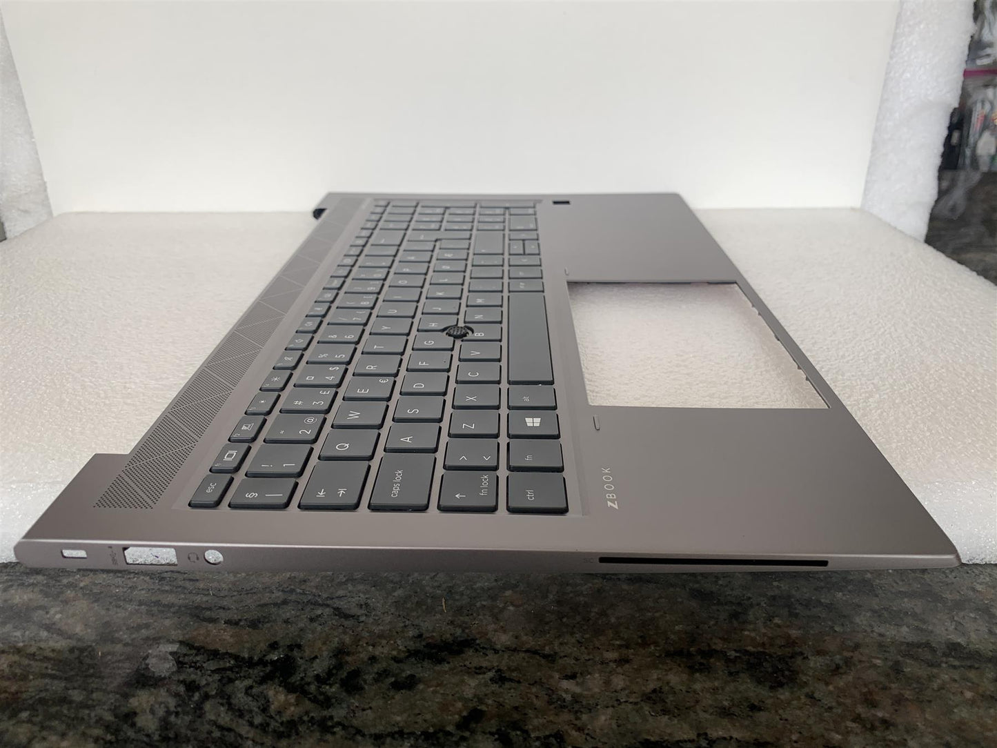 HP Zbook Firefly 15 G7 M07495-091 Norwegian Keyboard Norway Norse Palmrest NEW