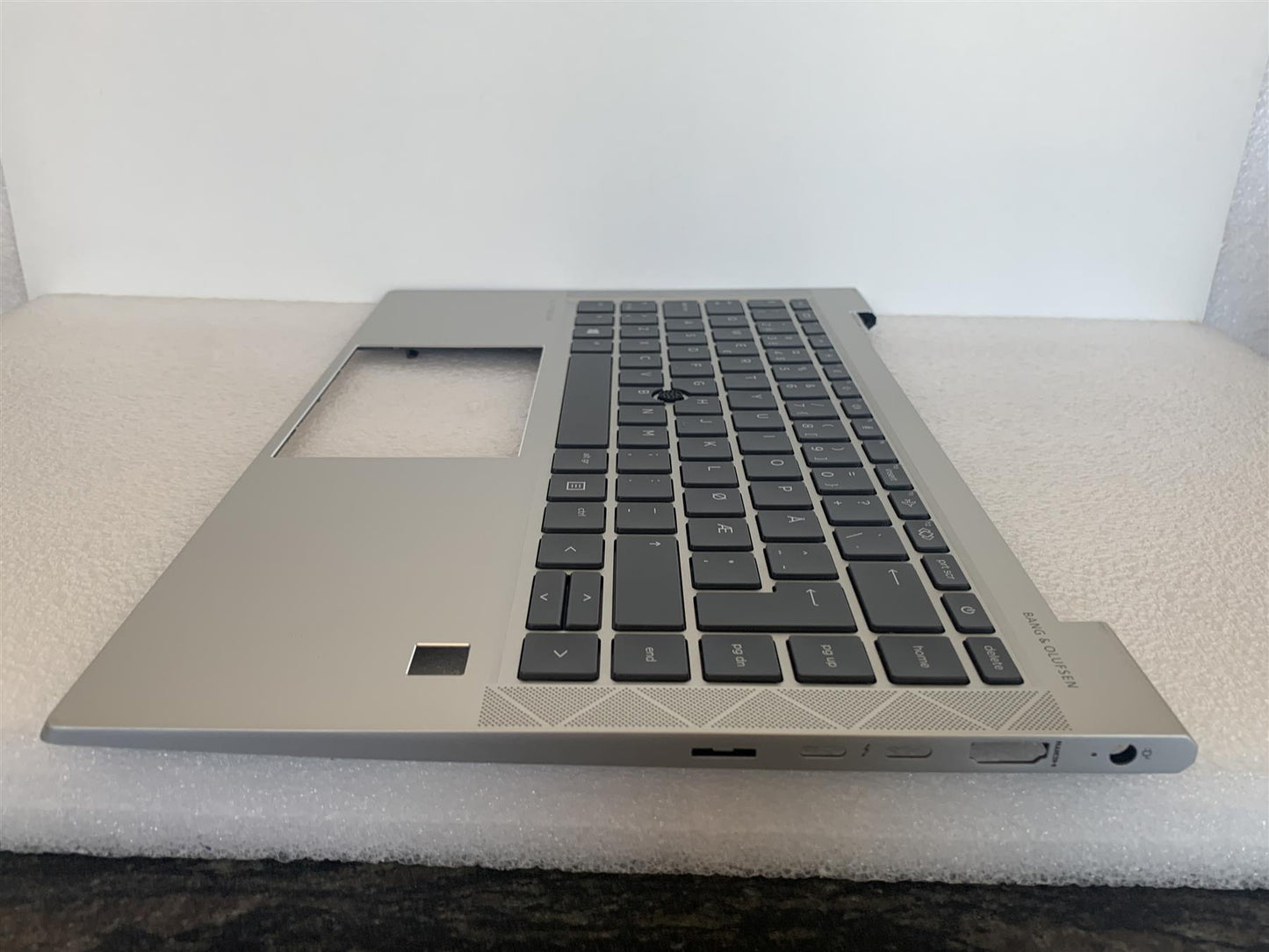 HP EliteBook 840 G7 M07089-091 Norwegian Keyboard Norway Norse Palmrest NEW