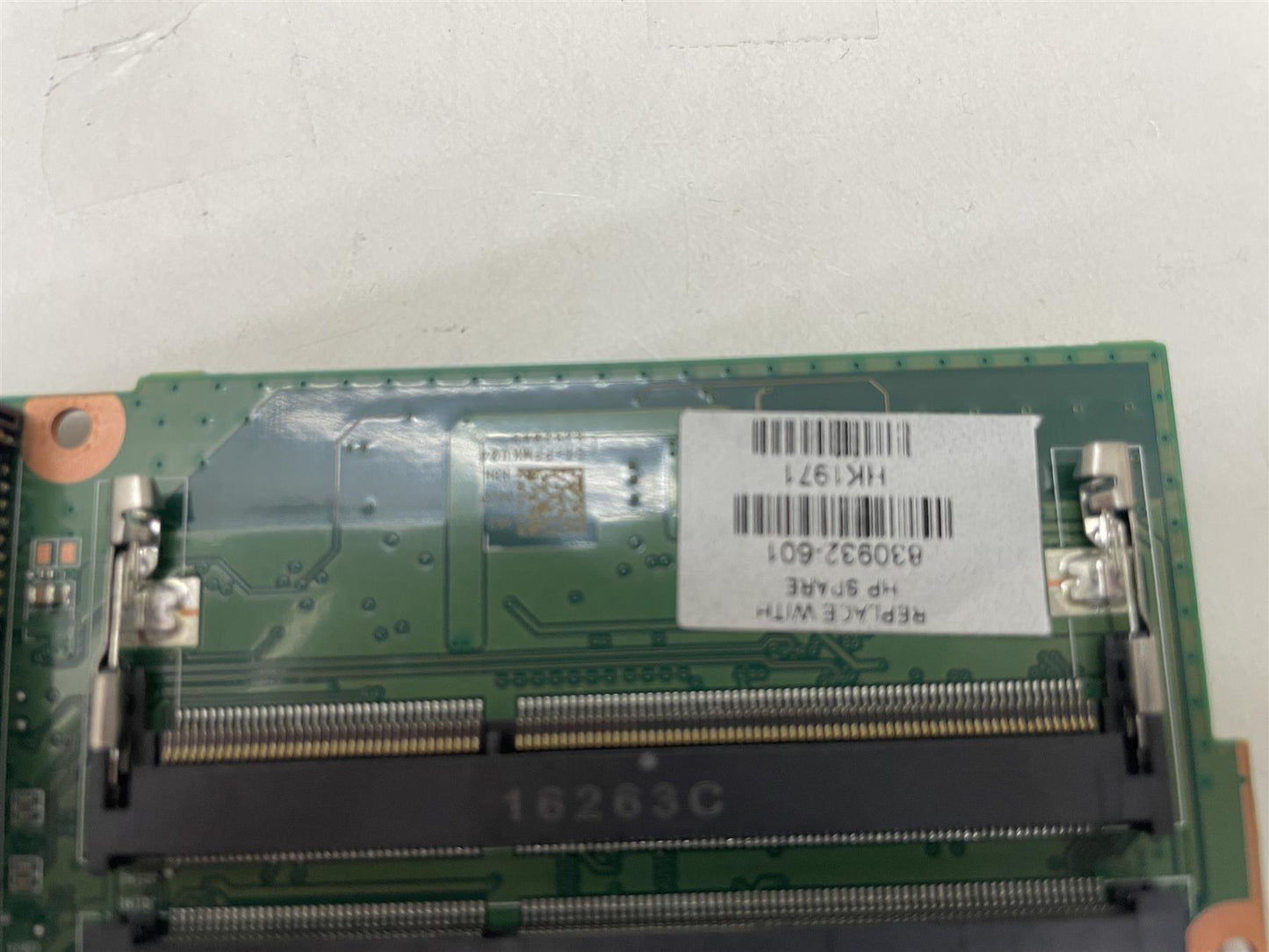 For HP ProBook 450 G3 830932-001 Motherboard - We are sending 830931 motherboard