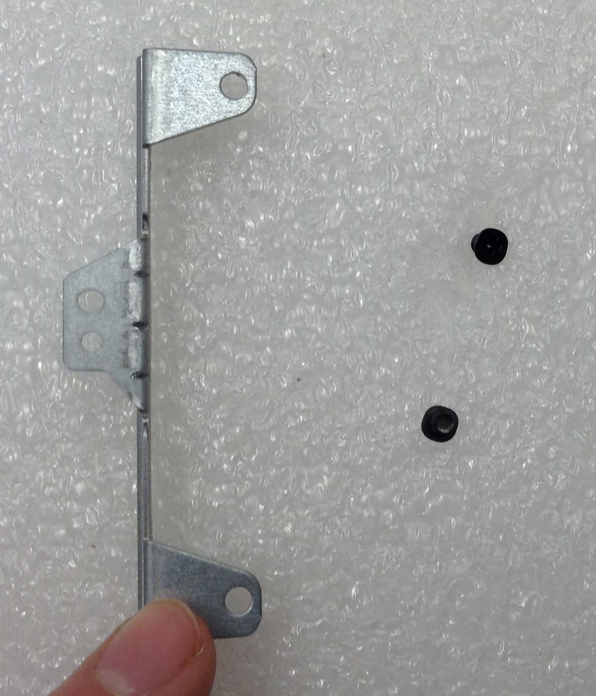HP 15-bs Series 15-bs105la 15-bs052la 15-bs049la 15-bw020la 15-bs046la Hard Drive Caddy Bracket EC204000500 924980-001 with Screws NEW