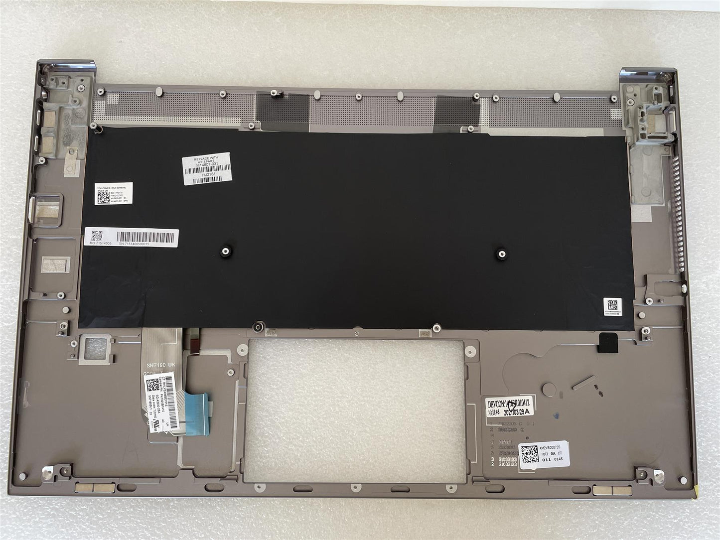 HP ZBook Studio G8 M14607-031 English UK British Keyboard Layout Palmrest DSC