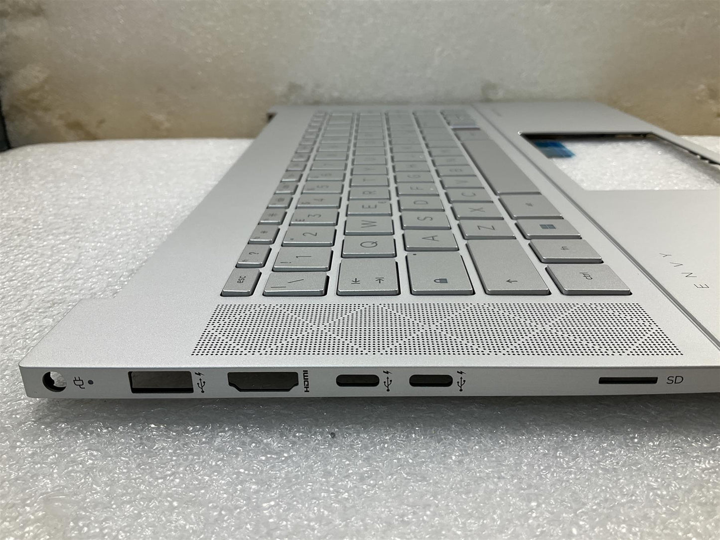 HP ENVY 15-EP M04804-061 L97425-061 Italian Italy IT Keyboard Palmrest NEW