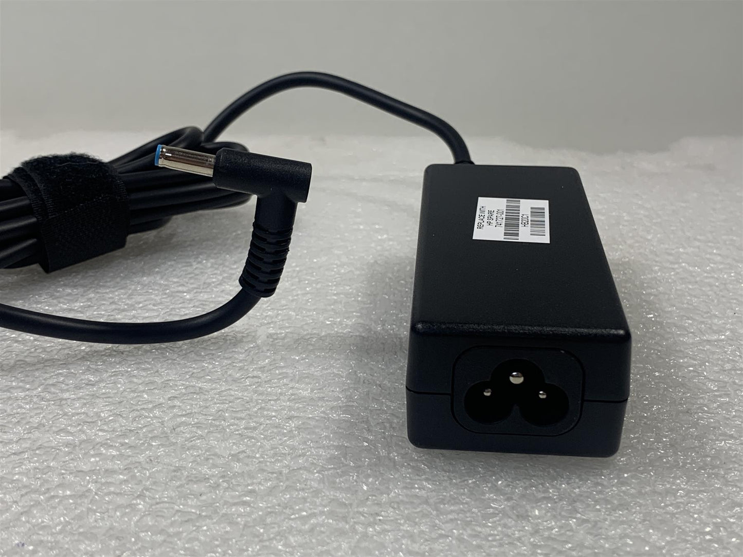 HP 250 G7 6MP37ES 741553-850 854054-002 841727 45W HSTNN-CA40 Power Adapter Adaptor Charger Smart AC power adapter (45 watt) - 4.5mm barrel co + Power cord - C5 connector, 1.0m long, STK Conv (Un