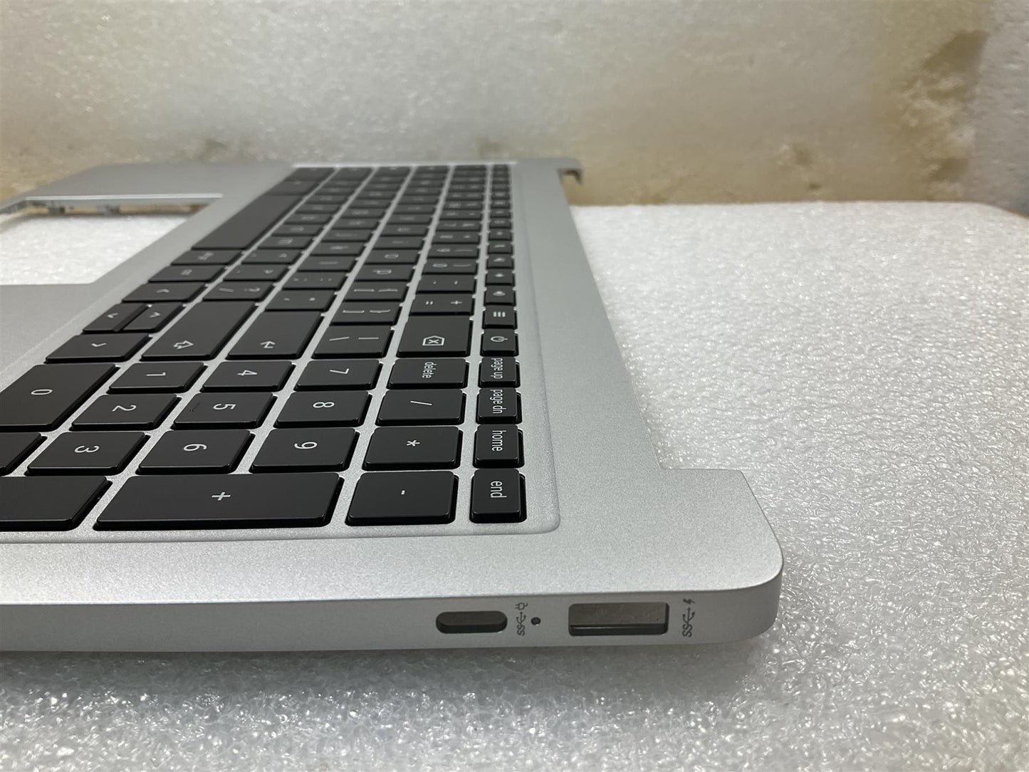 HP Chromebook 15A-NA N28067-B31 N24689-B31 US int. English International also named dutch Keyboard Palmrest