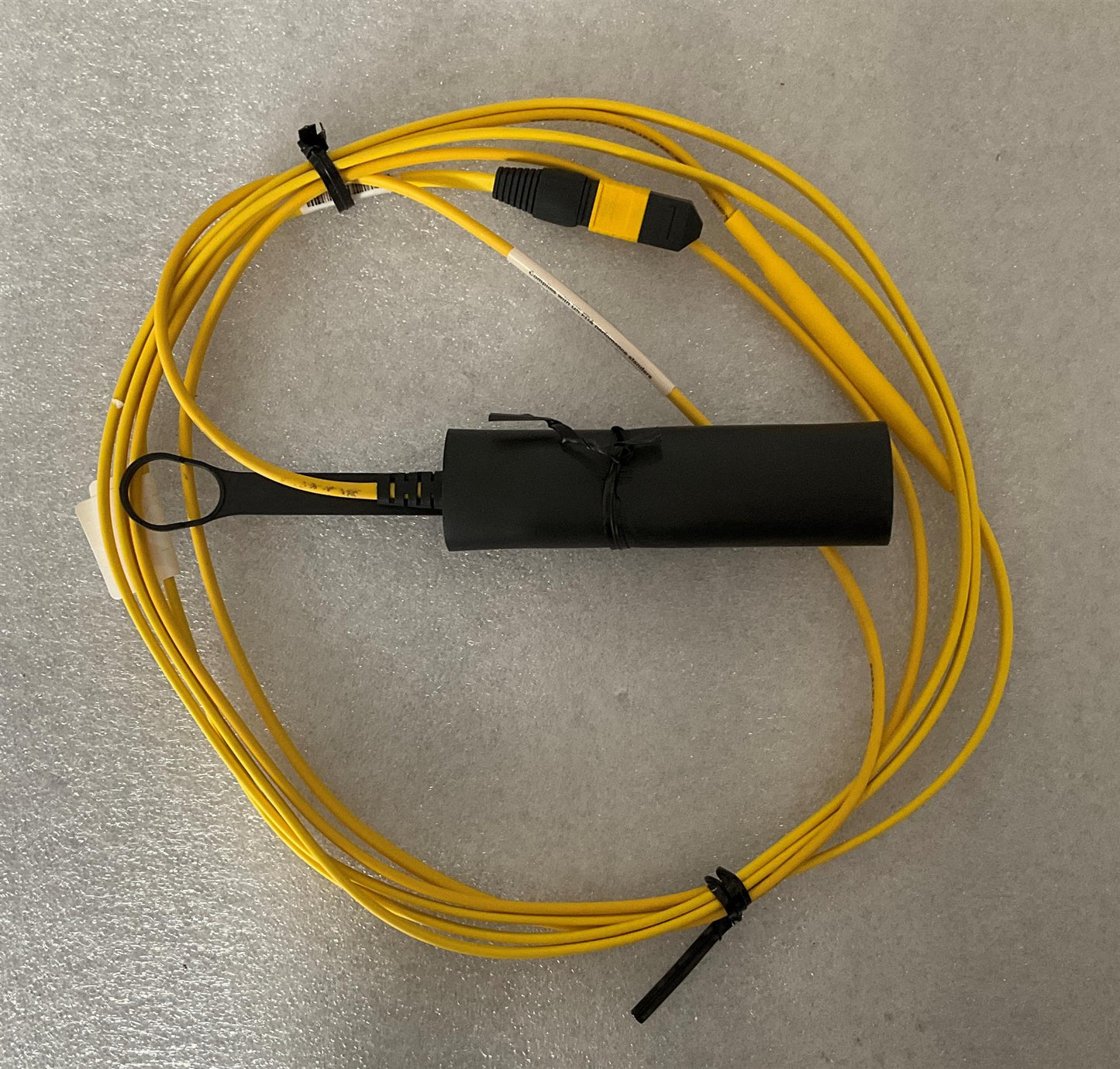HP 802513-001 Brocade 57-1000310-01 4x16Gb 2km QSFP Transceiver Cable XBR-000255