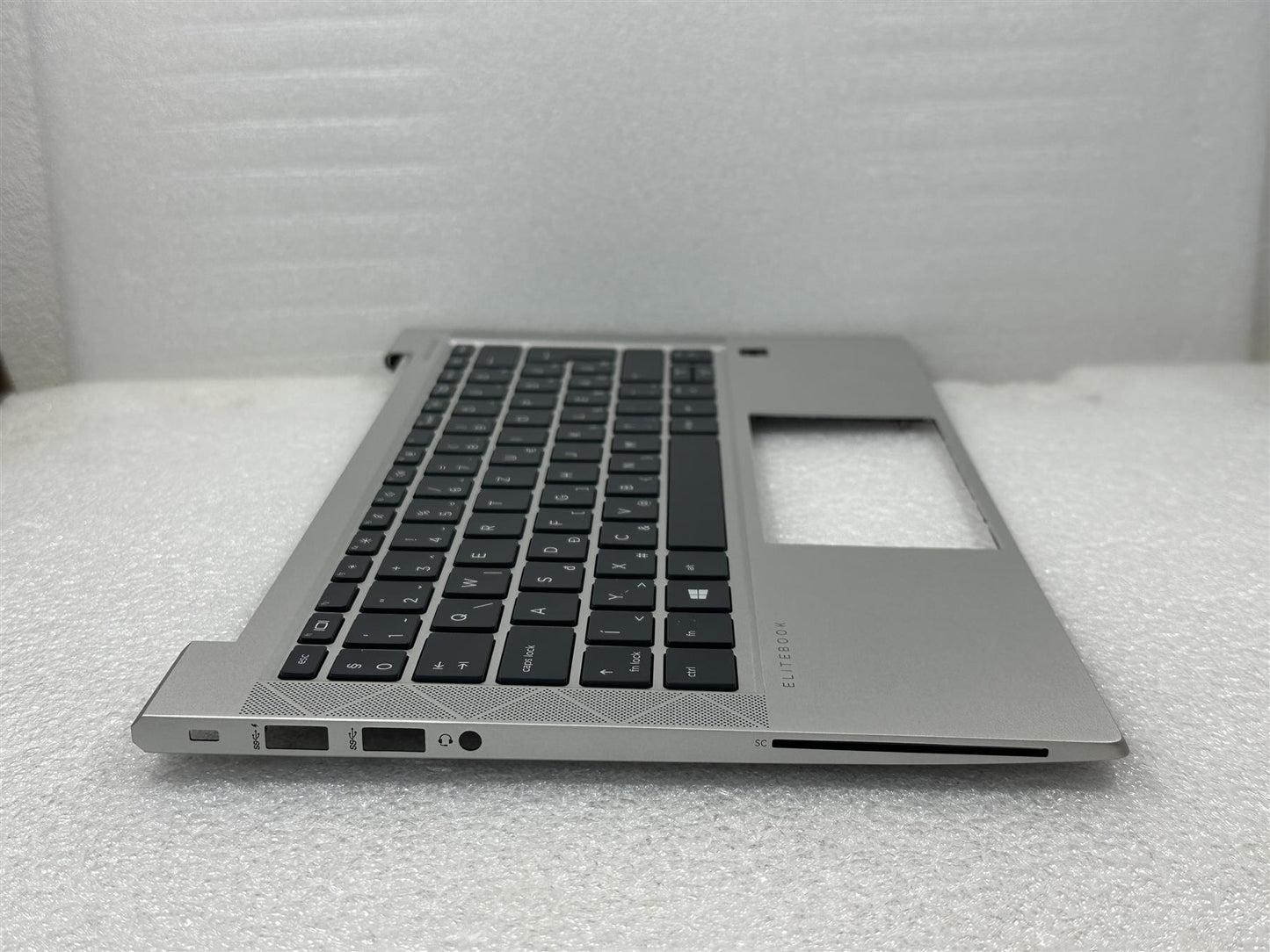 For HP EliteBook 835 G7 M21676-211 Hungarian Palmrest Keyboard Top Cover NEW