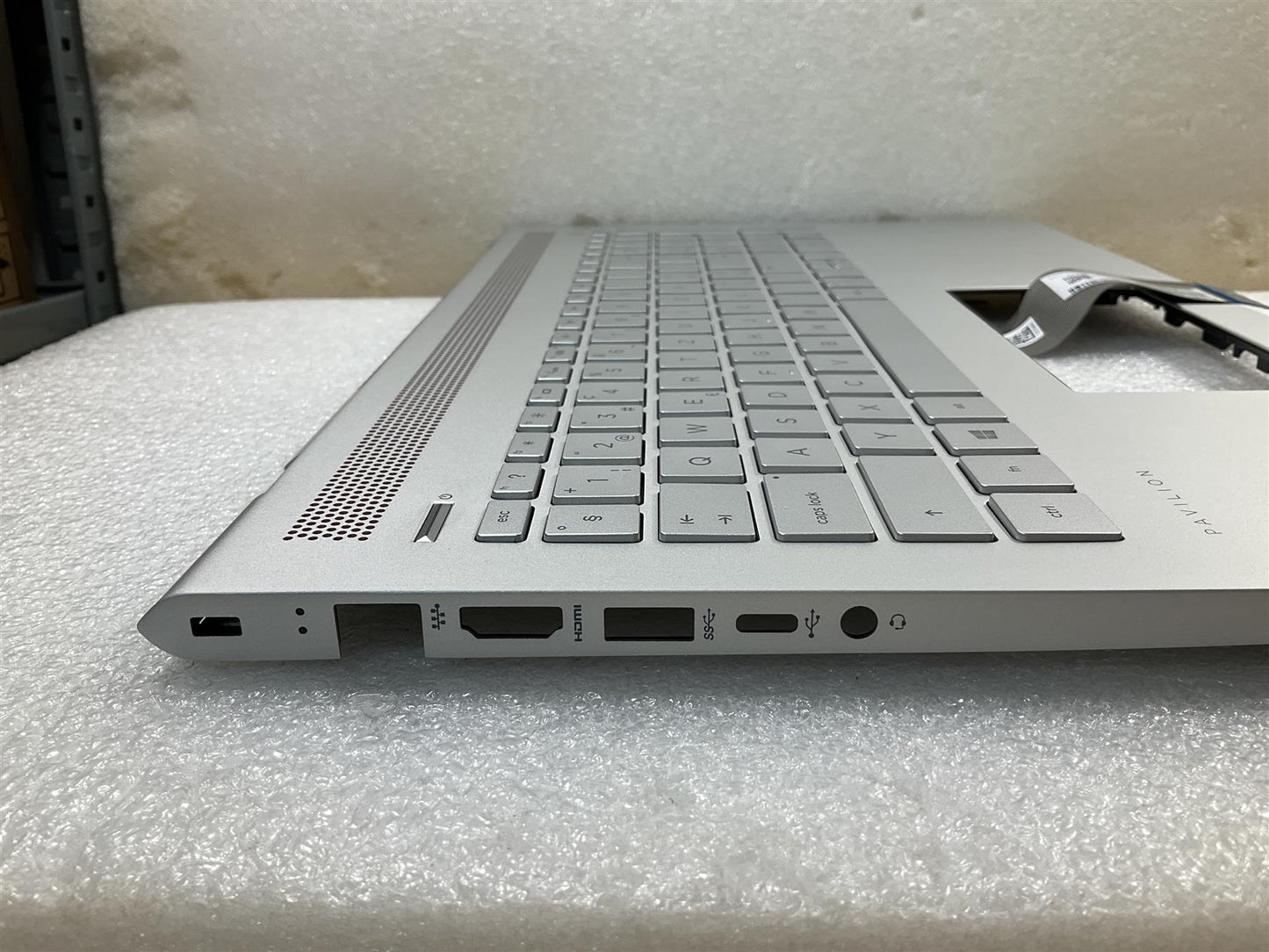 HP Pavilion 15-CC 15-CD 928507-BG1 Switzerland Swiss Backlight Keyboard Palmrest