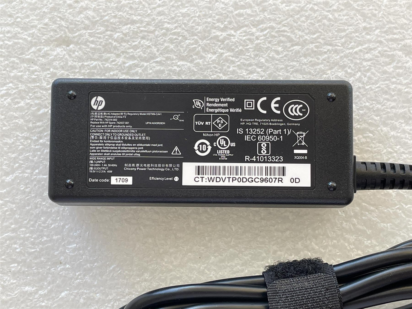 HP 742437-001 742314-002 19.5V 45W AC Power Charger Adapter HSTNN-CA41 NEW
