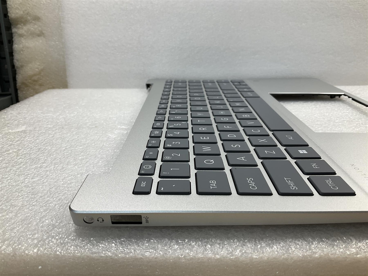 HP Pavilion Plus 14-EY N68938-B31 N60259-B31 US int. English International also named dutch Keyboard Palmrest