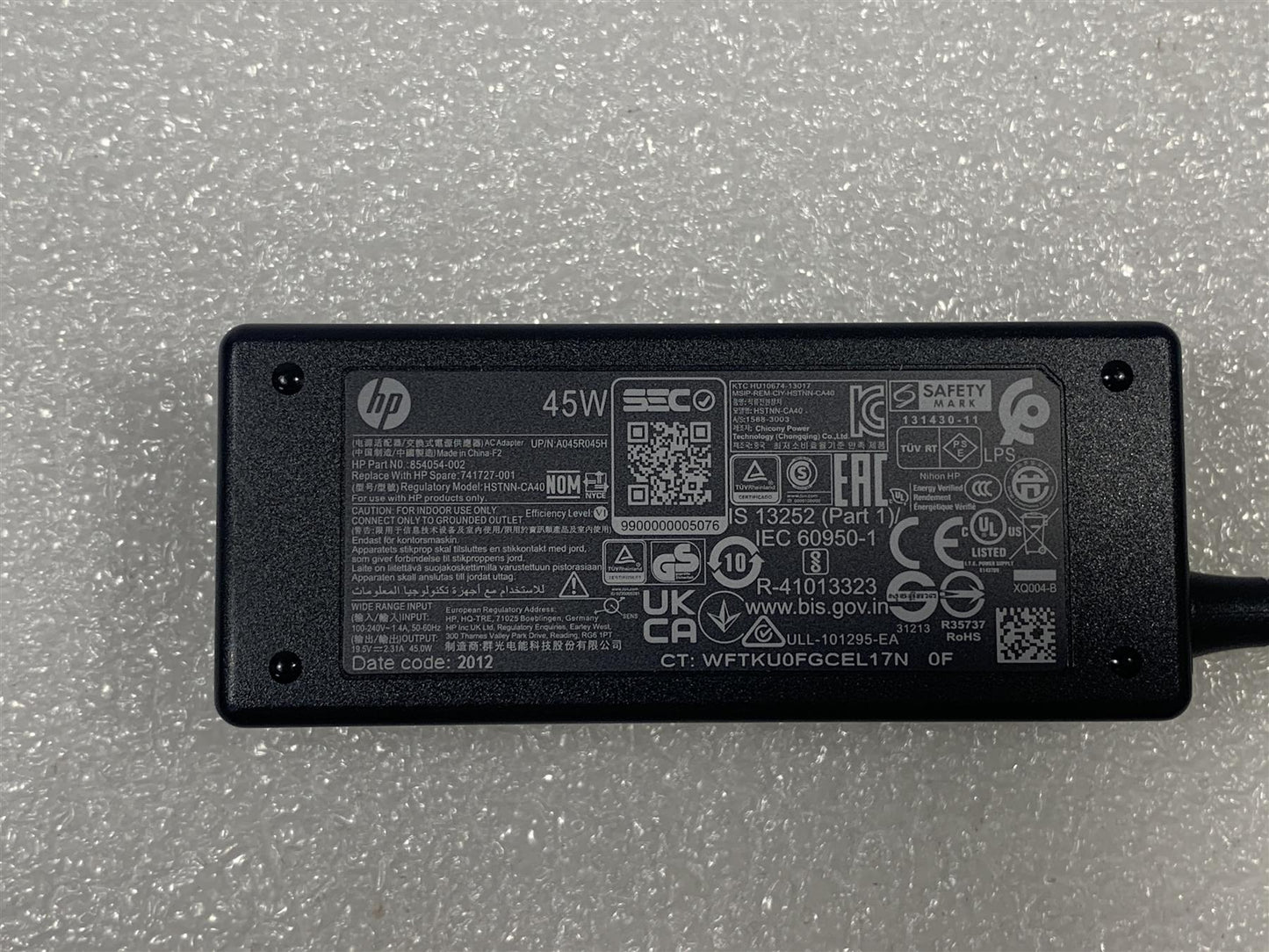 HP 250 G7 6MP37ES 741553-850 854054-002 841727 45W HSTNN-CA40 Power Adapter Adaptor Charger Smart AC power adapter (45 watt) - 4.5mm barrel co + Power cord - C5 connector, 1.0m long, STK Conv (Un