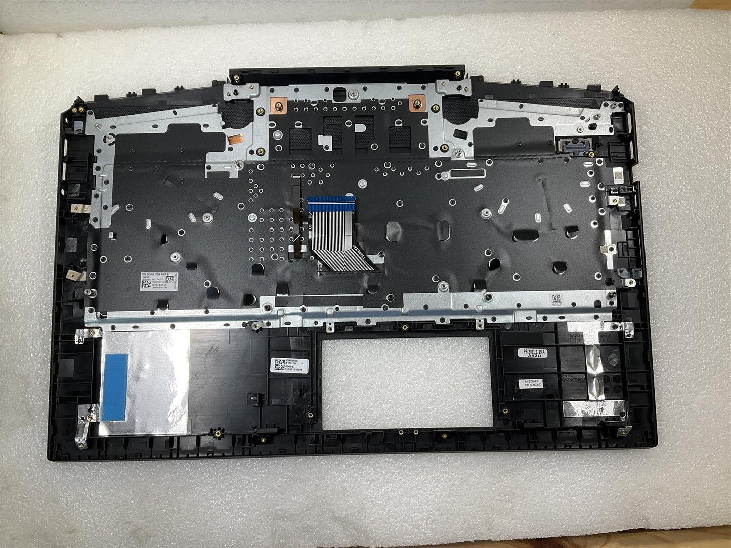 For HP Pavilion Gaming 17-CD L61162-BG1 L58646-BG1 Swiss Palmrest Keyboard NEW