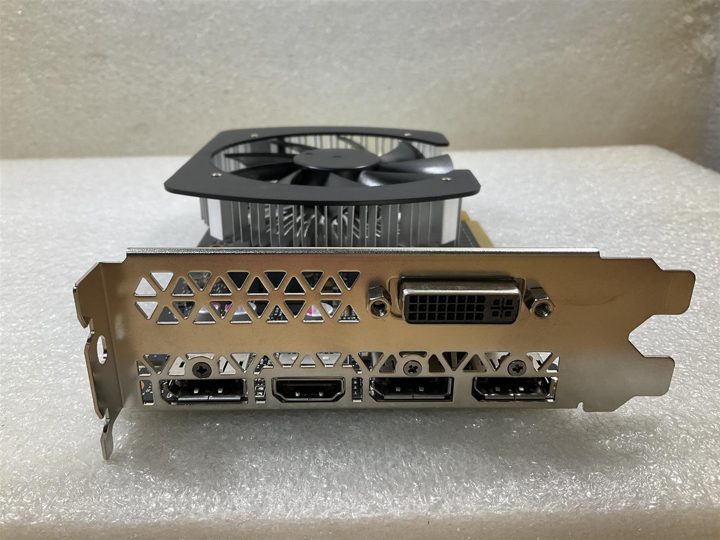 HP EliteDesk 800 G2 822348-001 808031-001 NVIDIA GeForce GTX 960 Graphics GPU