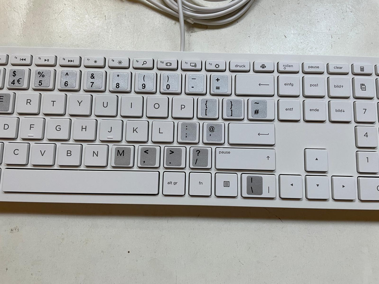 For HP White Cheddar 928517-031 USB Wired UK English Keyboard With Stickers NEW
