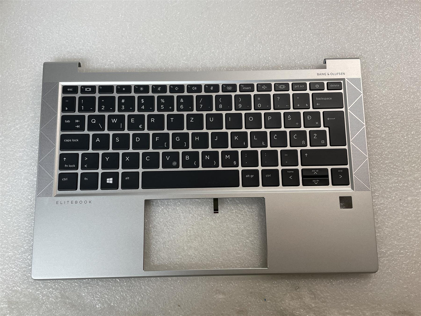For HP EliteBook 835 G8 Slovenian M53846-BA1 Palmrest Keyboard Top Cover NEW - We are sending M53848-BA1