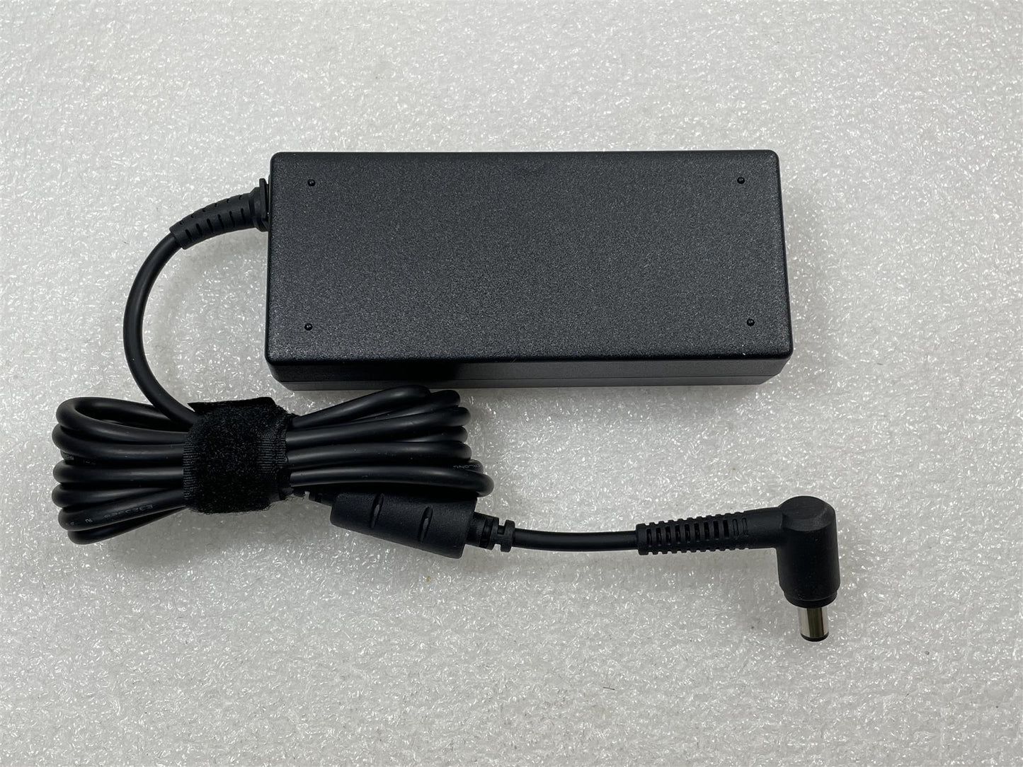 For HP 750347-001 843233-001 85W AC Adapter Charger TPC-DA561 85W 19.5V 4.36A