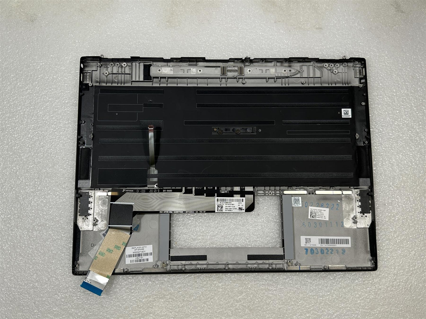 For HP Elite Folio 13.5 inch 2-in-1 M50327-B31 US int. English International also named dutch Layout Palmrest