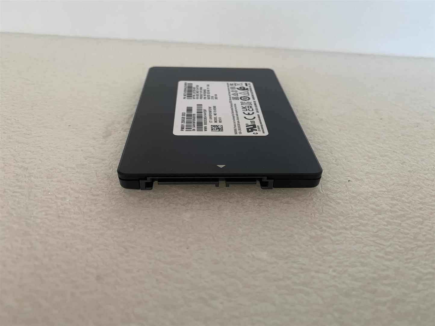 HP L51720-001 Samsung MZ-7LH2560 PM881 256GB Solid State Drive 2.5 SATA NEW