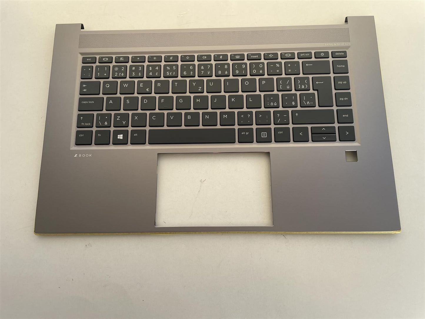 For HP HP ZBook Studio G8 M14607-FL1 Palmrest Top Cover Keyboard Czech Slov NEW