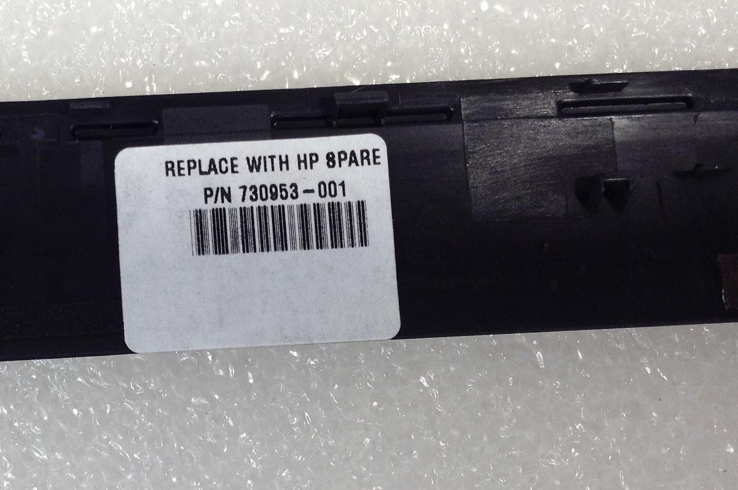 HP ZBook 14 G2 730953-001 Bezel Frame Surround Plastic Top Cover Genuine NEW