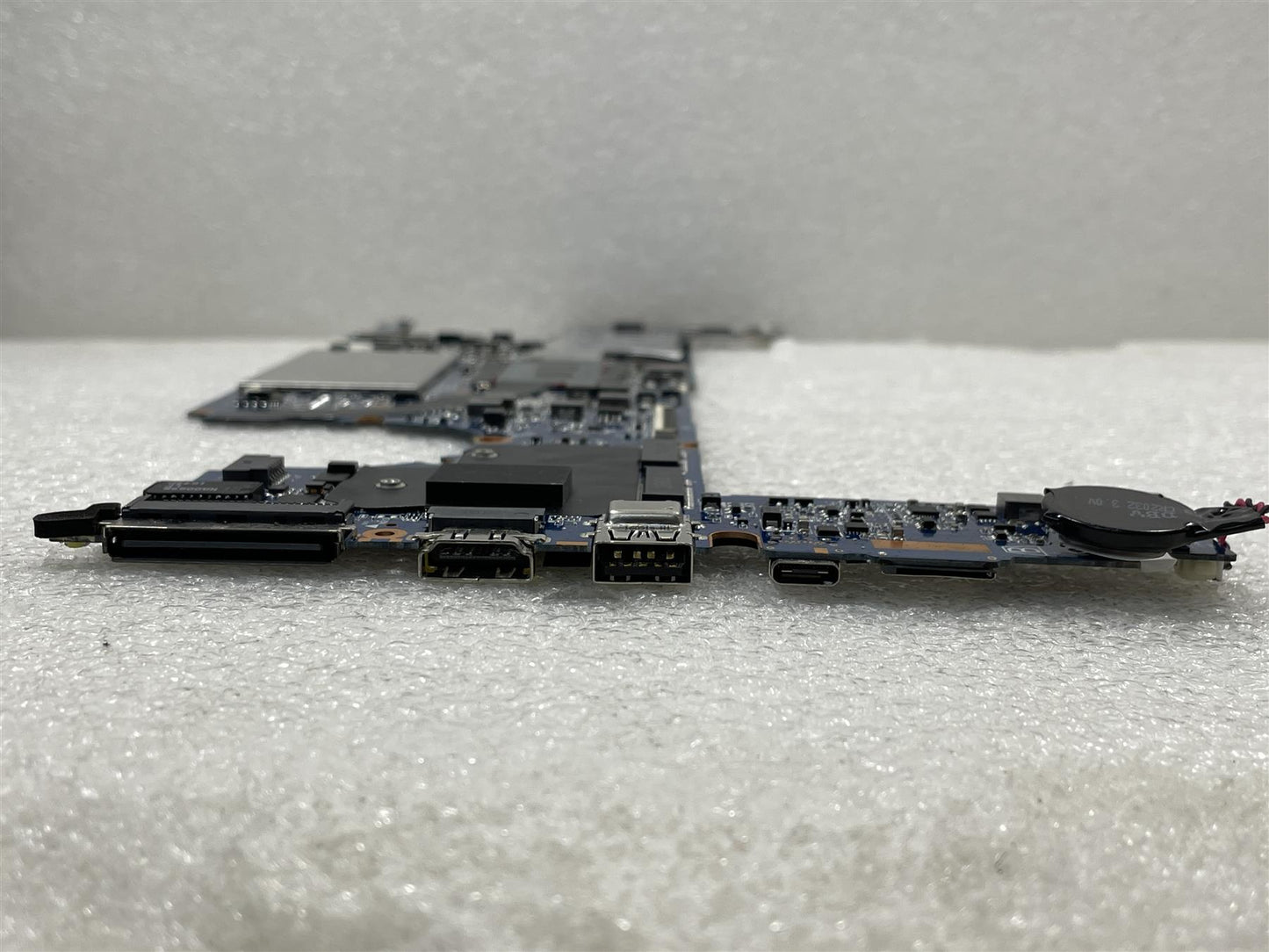 For HP EliteBook Folio 1040 G3 844415-001 - We are sending 903878 Motherboard