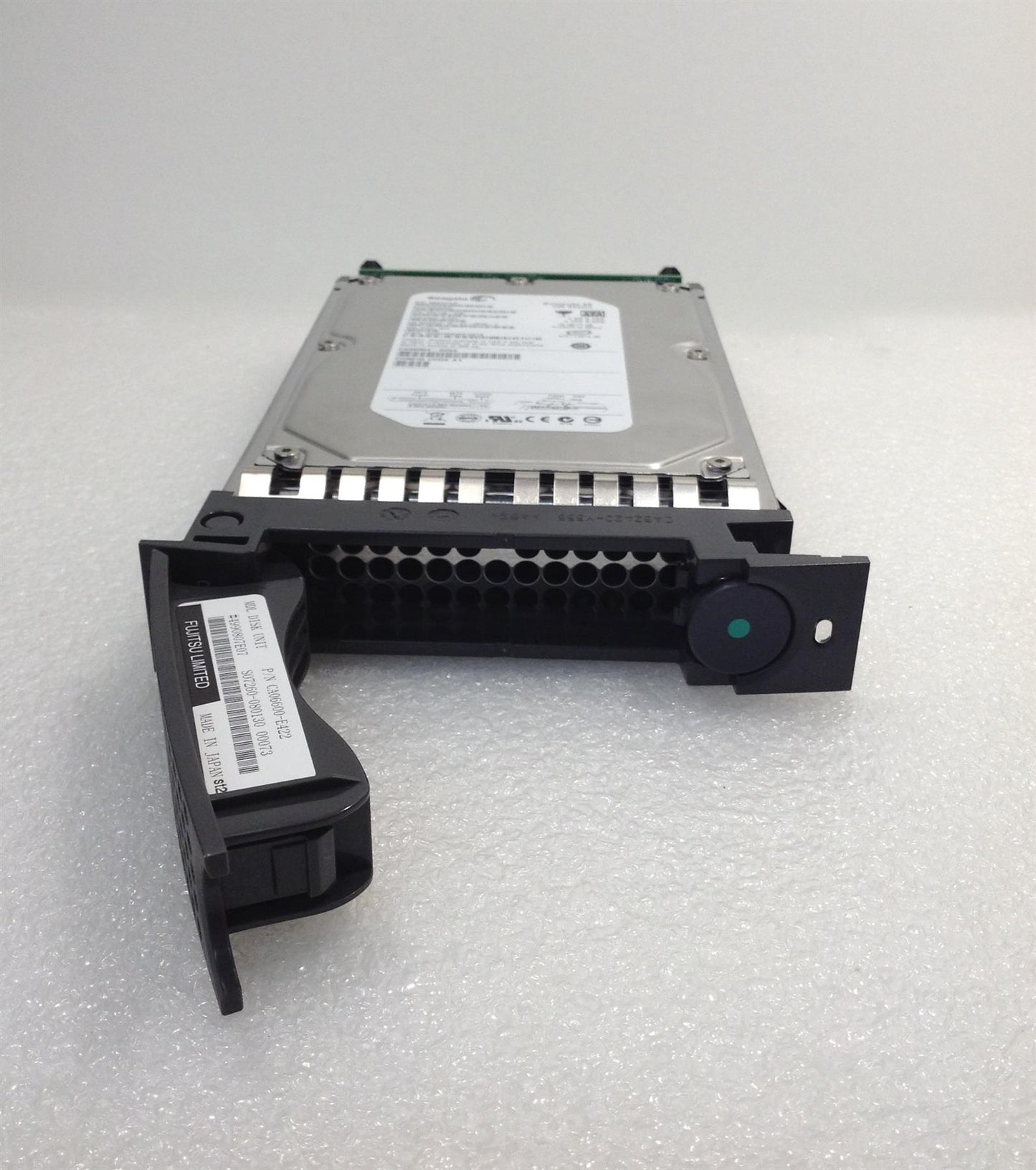 HDD ST3750640NS CA06600 EA22 750GB 7200rpm FUJITSU CA06600-E332 750GB 7.2K HOT PLUG HARD DRIVE NEW SATA DRIVE WITH FC ADAPTED CADDY