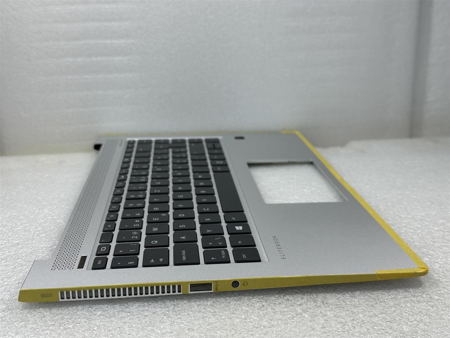 For HP EliteBook 1040 G4 L02267-BG1 Switzerland Palmrest Keyboard Top Cover NEW