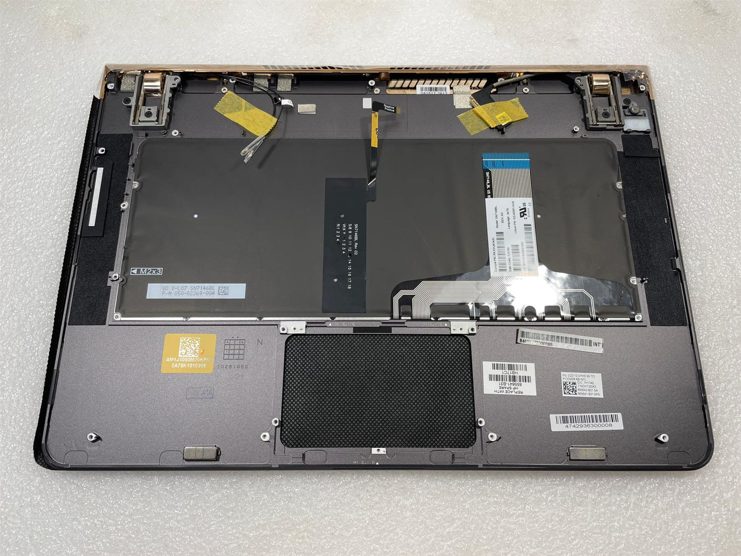 HP Spectre 13-v0 Pro 13 G1 855641-B31 Palmrest International Assembly Screen NEW