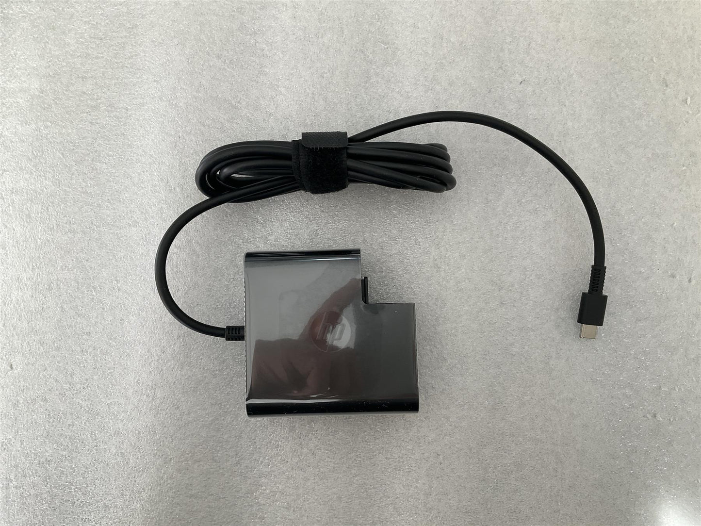 HP L43180-005 L30757-002 L32392-001 TPN-CA06 65W Tpye-C Power Charger Adapter