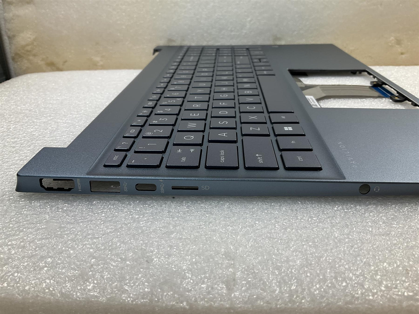 HP 15-EH 15-EG M14602-B31 M08920-B31 US int. English International also named dutch Keyboard Palmrest NEW