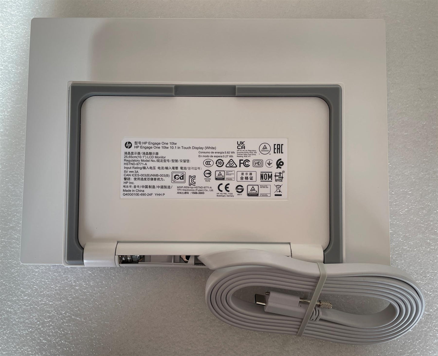 HP Engage One All in One System Model 145 L13703-001 Touch Screen Type C NEW