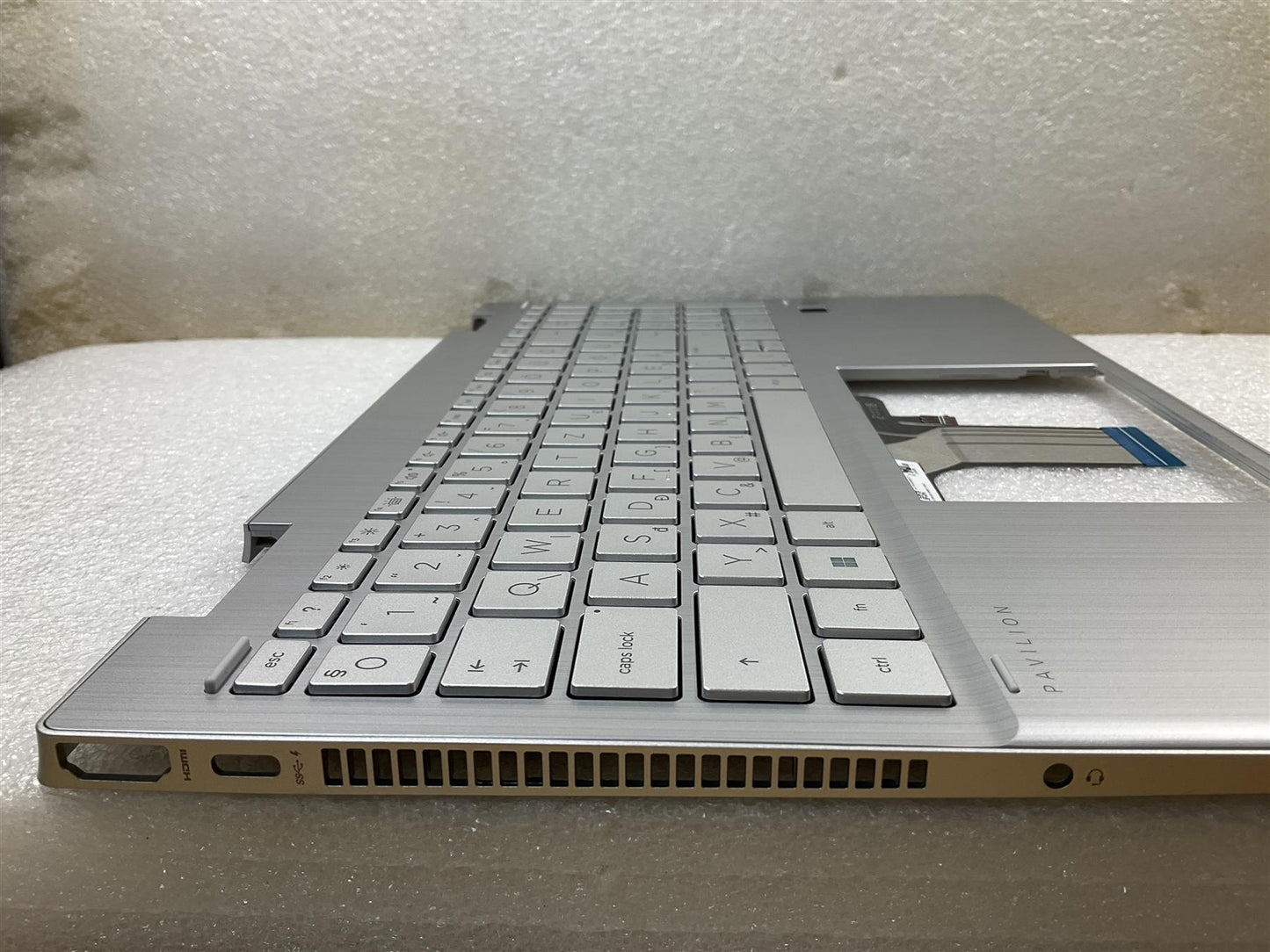 HP PAVILION X360 15-ER 15T-ER M48857-211 M45132-211 Hungary Keyboard Palmrest