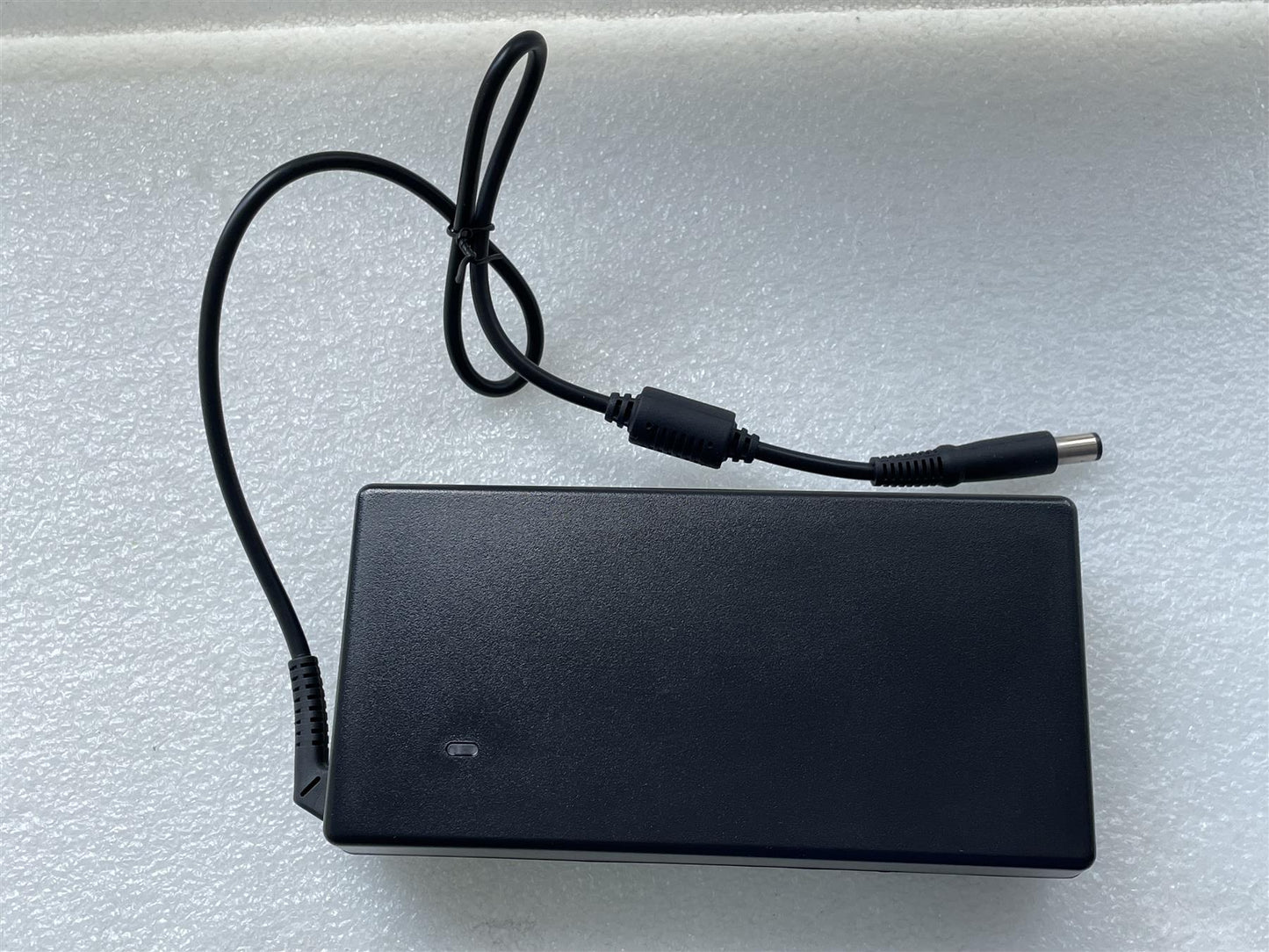 For HP 833659-001 681059-210 19.5V 9.23A 180W TPC-AA501 AC Charger Power Adapter