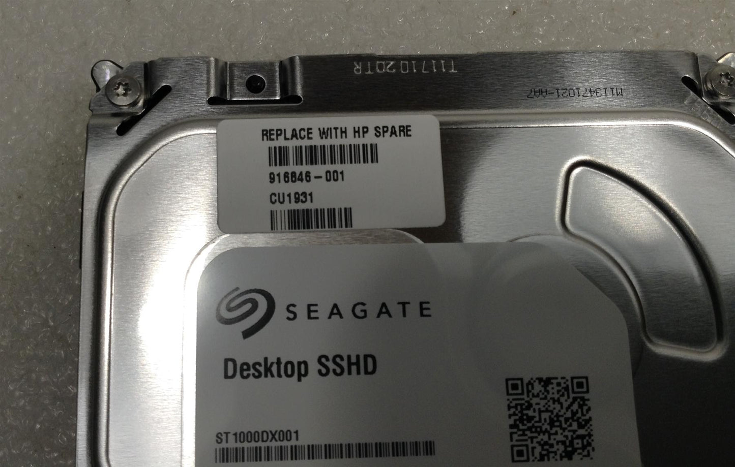 Seagate Desktop SSHD 1 TB 7200 ST1000DX001 916846-001 3.5 Inch Drive SATA NEW