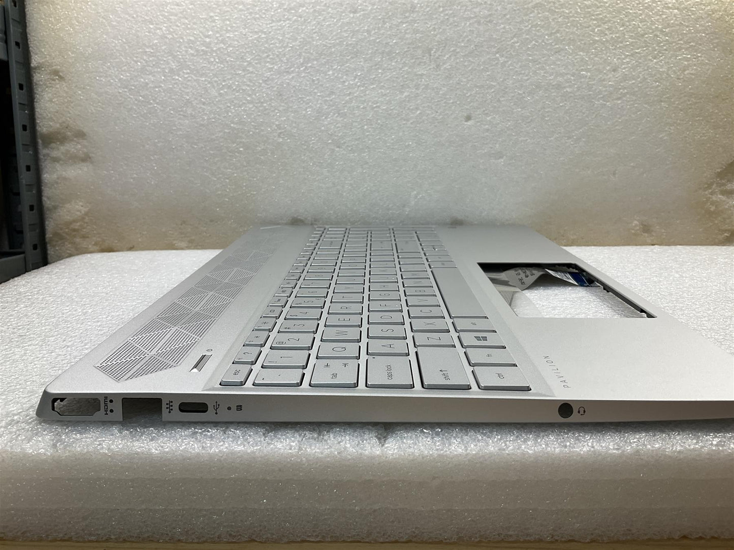 HP Pavilion 15-CS L40621-B31 L35339-B31 US International Keyboard Palmrest NEW
