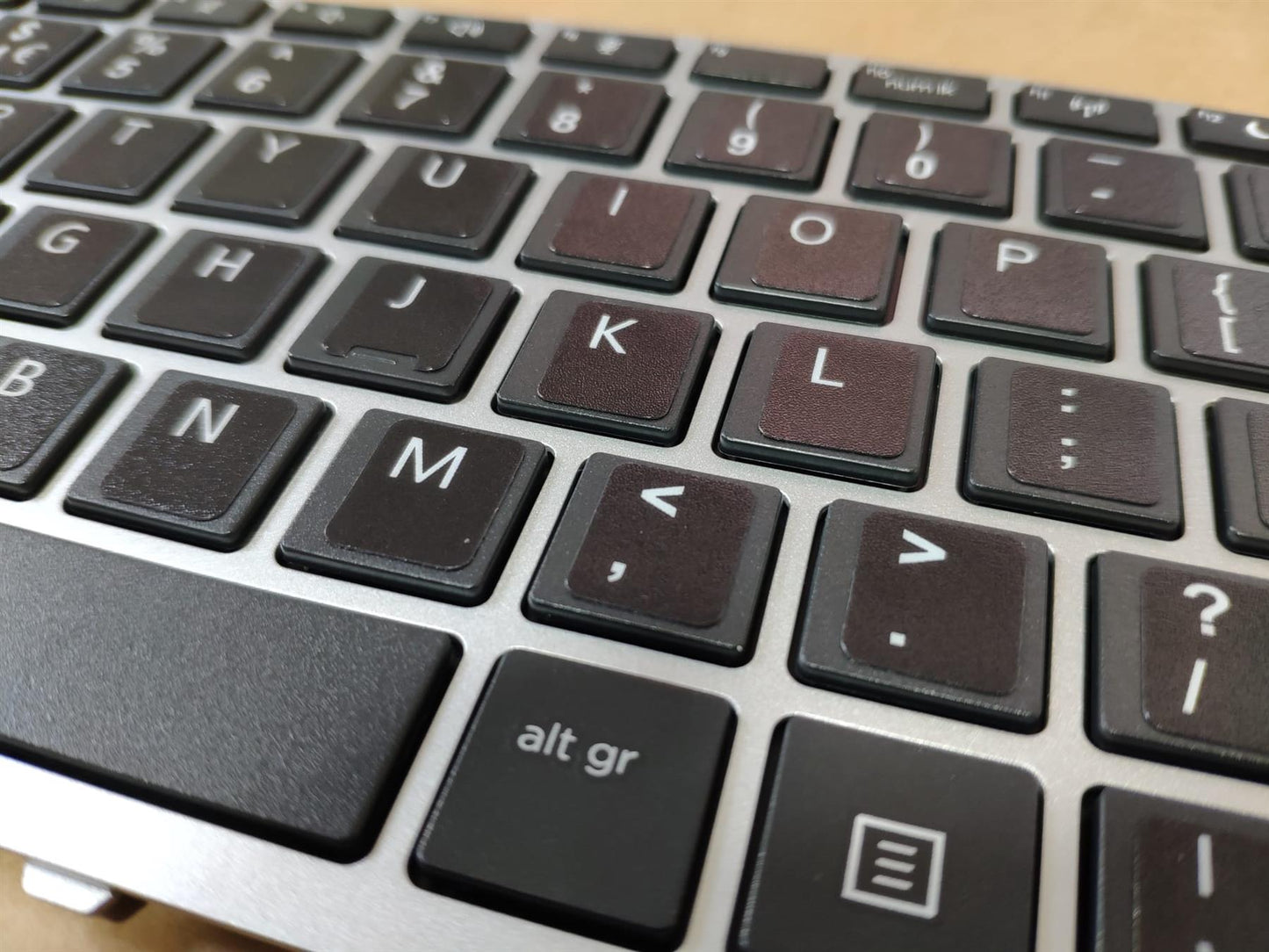 HP ProBook 640 645 G4 G5 L09547-031 English UK Keyboard England With Sticker HP ProBook 640 G4 G5 L09547-031 English Keyboard (Compatible with these L09546-031 backlit L09547-031 no backlit - L09546-031 )NEW